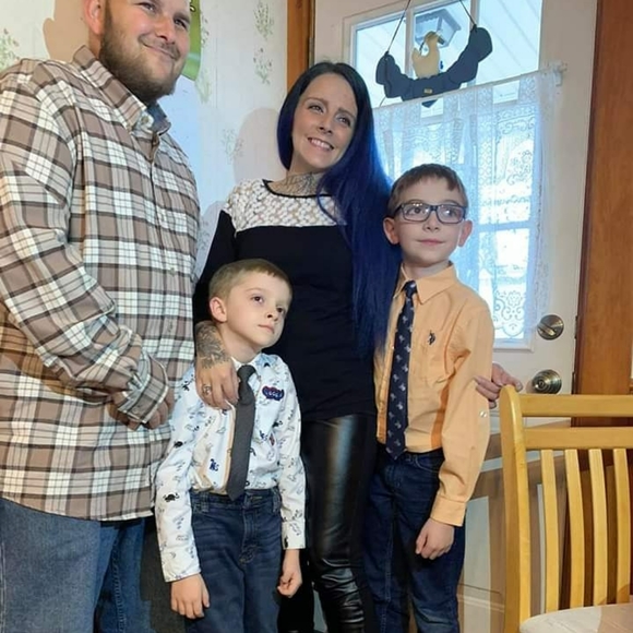 Meet your Posher, Sarah - Picture 2 of 11